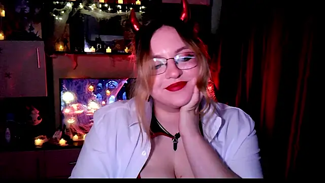 Snapshot of ZayaRush chatting on October 2025 11:23:02 AM ZayaRush online show from October 2025 11:23:02 AM