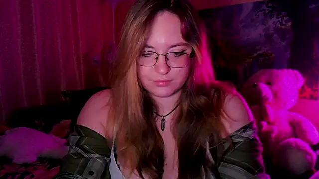 Snapshot of ZayaRush chatting on November 2025 07:15:02 PM ZayaRush online show from November 2025 07:15:02 PM