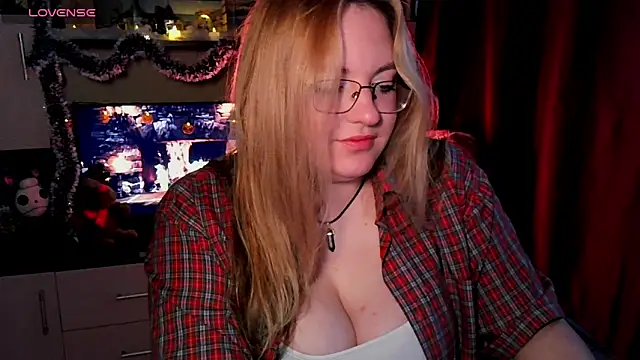 Snapshot of ZayaRush chatting on November 2025 09:20:02 AM ZayaRush online show from November 2025 09:20:02 AM