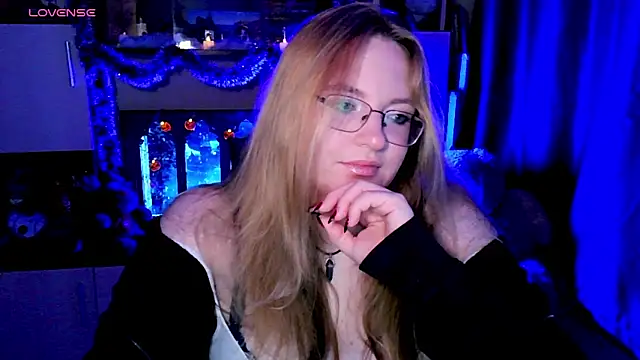 Snapshot of ZayaRush chatting on November 2025 12:27:02 PM ZayaRush online show from November 2025 12:27:02 PM