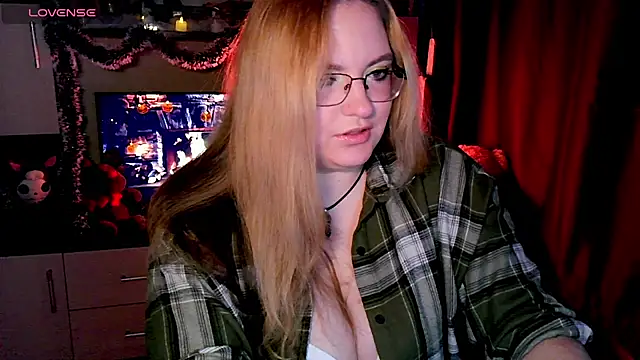 Snapshot of ZayaRush chatting on November 2025 09:11:01 AM ZayaRush online show from November 2025 09:11:01 AM