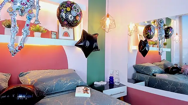 Snapshot of ValeryBoobs1 chatting on October 2025 12:34:02 PM ValeryBoobs1 online show from October 2025 12:34:02 PM