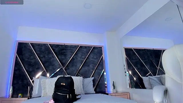 SusanaHenao online show from March 2026 05:06:02 PM