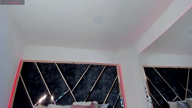 SusanaHenao online show from March 2026 05:07:02 PM