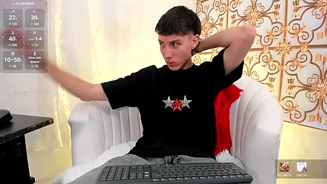 LittleDanny  online show from March 2026 04:44:02 PM