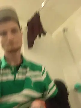 jizzyglizzy92 online show from March 2026 09:20:02 PM