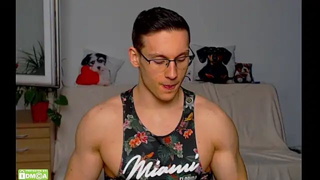 ZeinMiracles online show from February 2026 08:32:01 PM