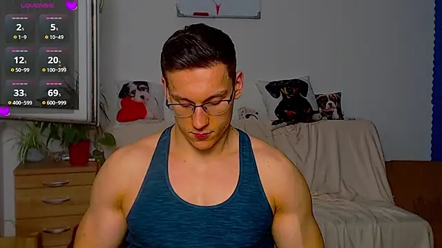 ZeinMiracles online show from April 2026 08:39:01 PM