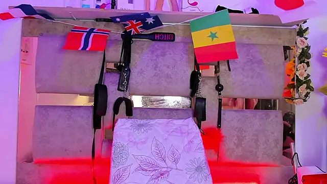Natasha-Adams online show from June 2026 09:10:02 PM