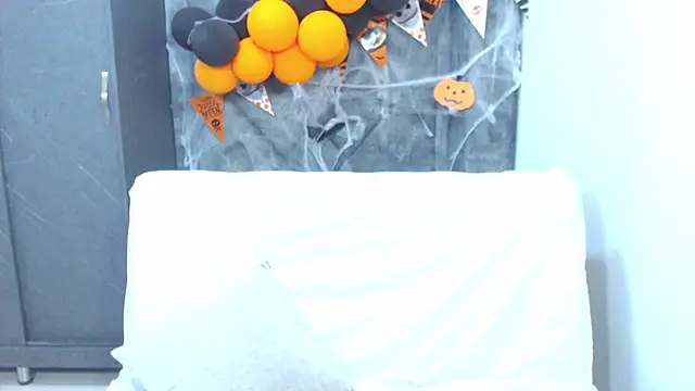 Snapshot of Andy_22cm chatting on November 2025 03:47:02 PM Andy 22cm online show from November 2025 03:47:02 PM