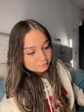 Snapshot of AnnyLopezzz_ chatting on June 2026 05:16:01 AM AnnyLopezzz online show from June 2026 05:16:01 AM