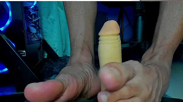 Snapshot of Sir_kev66 chatting on July 2026 02:07:01 AM Sir kev66 online show from July 2026 02:07:01 AM