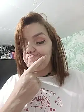 Snapshot of MayaLuna1 chatting on October 2025 05:01:01 PM MayaLuna1 online show from October 2025 05:01:01 PM