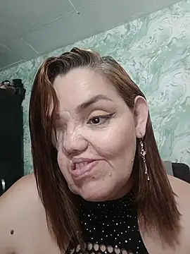 Snapshot of MayaLuna1 chatting on October 2025 05:30:02 PM MayaLuna1 online show from October 2025 05:30:02 PM