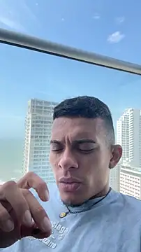 Mrjustin sebas online show from February 2026 06:17:01 PM