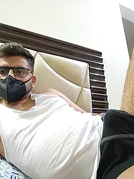 LoveGuruRA online show from October 2025 09:15:02 PM