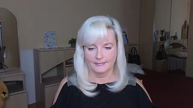 Snapshot of Vina_Vision chatting on October 2025 11:22:01 AM Vina Vision online show from October 2025 11:22:01 AM