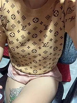 Tieuvi 18 online show from October 2025 10:53:02 PM