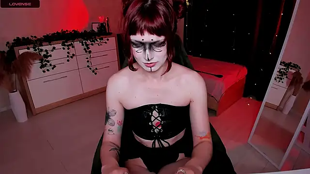 effie mirelll online show from November 2025 03:21:01 PM