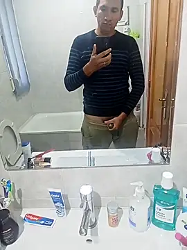 Snapshot of Alexandrevictor69 chatting on November 2025 09:12:02 AM Alexandrevictor69 online show from November 2025 09:12:02 AM