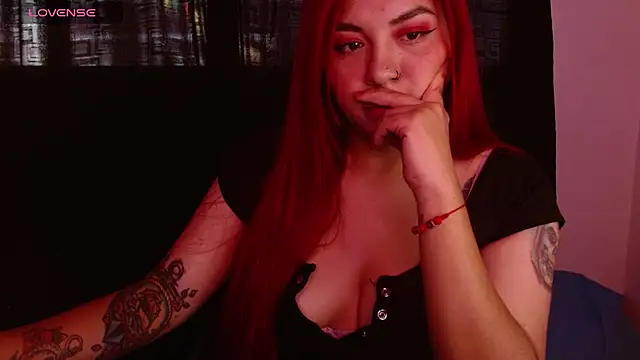 Snapshot of aria-dark chatting on December 2025 12:09:01 PM aria-dark online show from December 2025 12:09:01 PM