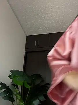 NaughtyNinnaXXX online show from February 2026 07:40:01 PM