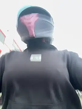 AlannaEvons online show from November 2025 05:34:01 PM