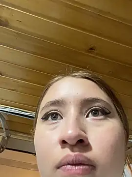 mia skys online show from January 2026 12:42:01 PM