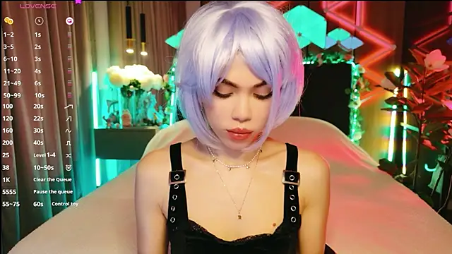 MimiFors online show from October 2025 04:14:02 PM