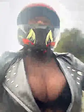 -Mia1 online show from March 2026 12:11:01 PM