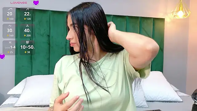 Ashley Evans22 online show from July 2026 10:45:01 PM
