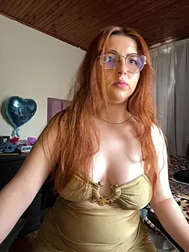 CoraVibes online show from March 2026 12:45:01 PM