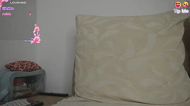 Roxybeautyy online show from March 2026 09:21:02 AM