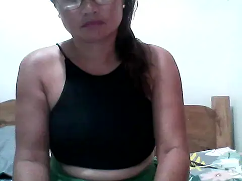 nathalie0045 online show from December 2025 10:08:02 PM