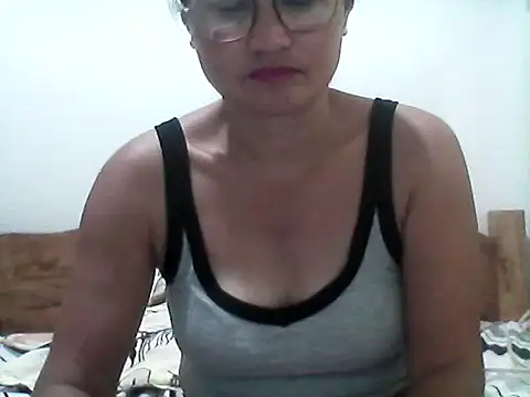 nathalie0045 online show from June 2026 10:49:02 PM
