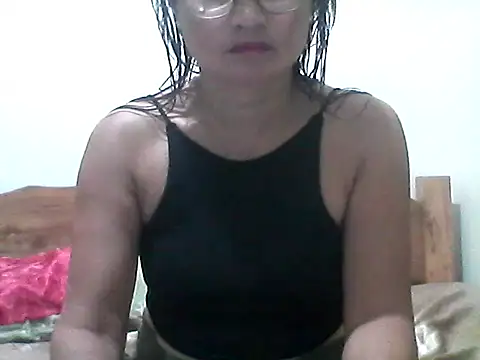 Snapshot of nathalie0045 chatting on June 2026 10:28:02 AM nathalie0045 online show from June 2026 10:28:02 AM