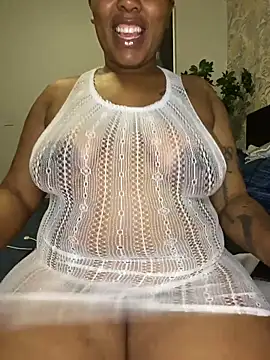 Snapshot of fatpussydallx chatting on December 2025 11:32:01 PM fatpussydallx online show from December 2025 11:32:01 PM