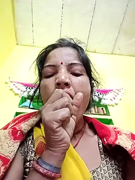 Snapshot of Seema_guptaji chatting on November 2025 10:10:02 PM Seema guptaji online show from November 2025 10:10:02 PM