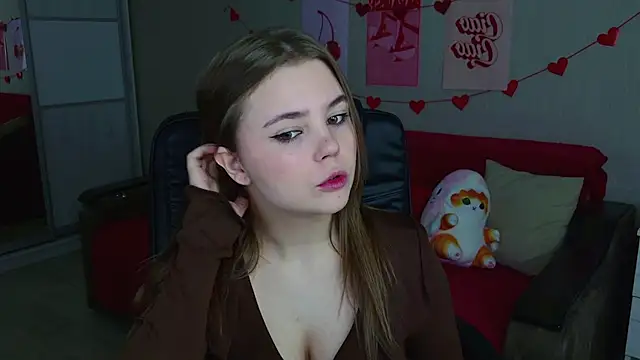 LeksaLove online show from April 2026 05:09:02 PM