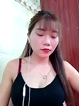 MyMy08 online show from December 2025 02:01:02 PM