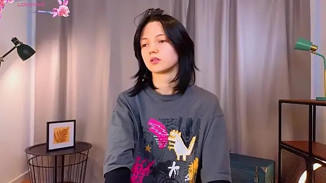 Snapshot of PamilaGrassle chatting on September 2025 04:12:02 AM PamilaGrassle online show from September 2025 04:12:02 AM