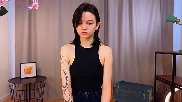 Snapshot of PamilaGrassle chatting on September 2025 04:25:02 AM PamilaGrassle online show from September 2025 04:25:02 AM