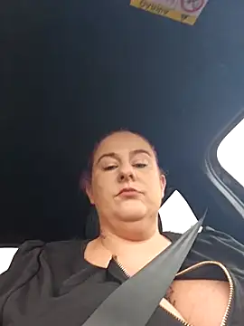 Snapshot of Biggtitz121 chatting on October 2025 01:20:02 PM Biggtitz121 online show from October 2025 01:20:02 PM