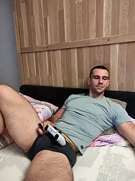 BrokenToPieces online show from September 2025 06:29:02 PM