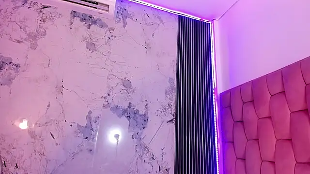 Mia Duarte1 online show from October 2025 07:36:02 PM