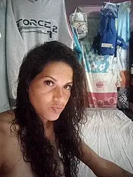 Snapshot of Lagataymoreno chatting on October 2025 07:00:01 PM Lagataymoreno online show from October 2025 07:00:01 PM