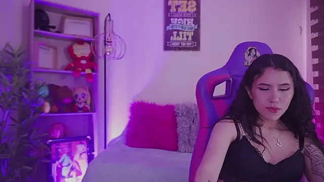  chloe moons  online show from February 2026 07:41:02 PM