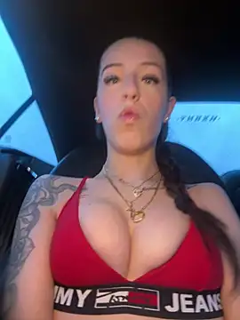 Snapshot of lisapeperoni chatting on February 2026 04:34:02 PM lisapeperoni online show from February 2026 04:34:02 PM