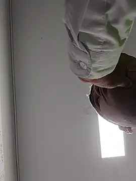 Snapshot of danigarci2307 chatting on February 2026 09:31:01 PM danigarci2307 online show from February 2026 09:31:01 PM