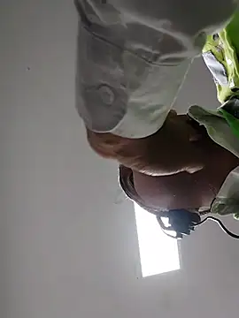 Snapshot of danigarci2307 chatting on February 2026 09:40:02 PM danigarci2307 online show from February 2026 09:40:02 PM